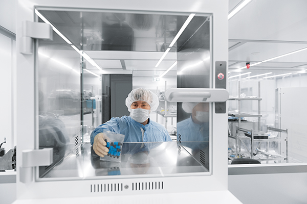 How cleanrooms ensure safety in production